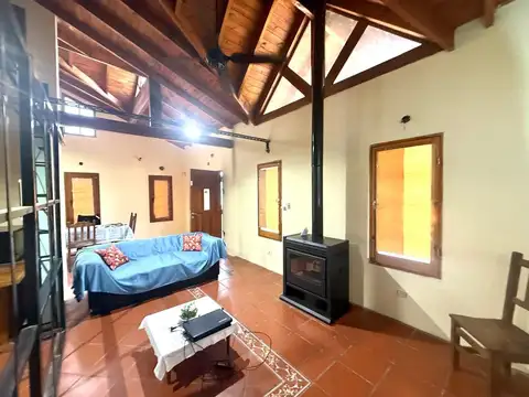 Casa en Venta con 5 cocheras