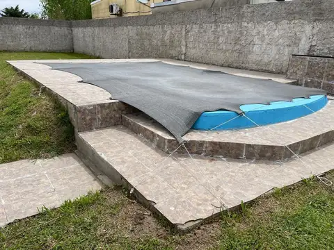 Casa 3 ambientes con 1 baño