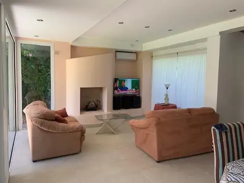 Casa en Alquiler Temporal de 4 dormitorios