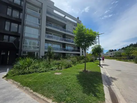 Departamento en Alquiler con 2 cocheras