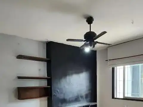 Casa 7 ambientes con 2 baños