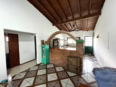 Depto Tipo Casa en Alquiler en Olivos, $ 800.000