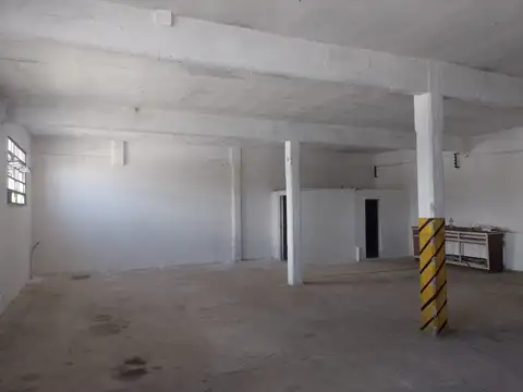 Local en alquiler en Luis Guillon