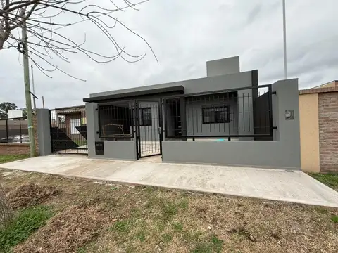Casa 2 dormitorios a estrenar en lomas de alicia Granadero Baigorria
