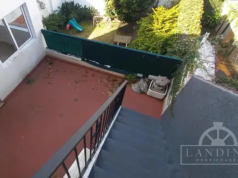 Depto Tipo Casa 5 ambientes con 1 baño