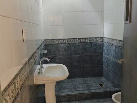 Casa en Alquiler con 1 cochera