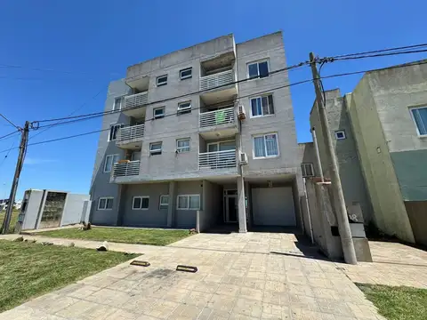 VENTA DEPARTAMENTO 2 AMBIENTES CON BALCON