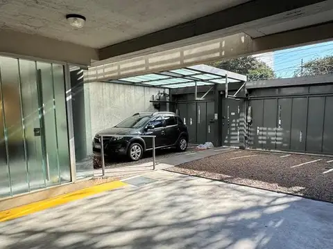 Oficina Monoambiente con 8 baños
