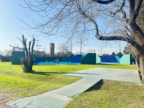 Casa 4 ambientes con 4 baños