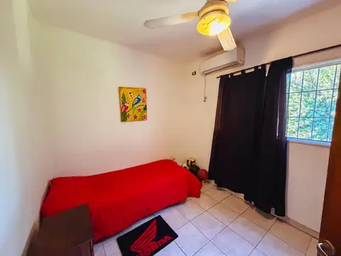 Propiedad de 4 habitaciones + garaje + patio - Apta crédito