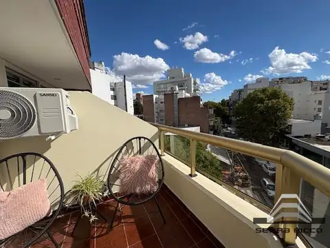 Departamento en venta c/ cochera en Villa del Parque