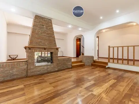 Casa en Venta en Olivos, USD 370.000