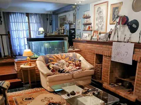 Casa 6 ambientes con 4 baños