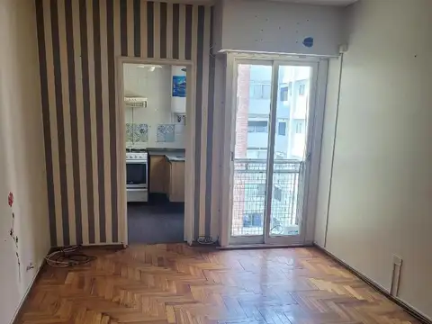 Tomás Le Bretón 5200, Piso 6
