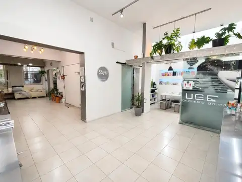 Local en Venta Via Pública