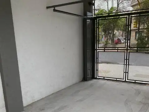 Dr J M Casullo 900, Piso 1