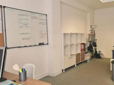 Oficina en Venta en Flores, USD 120.000