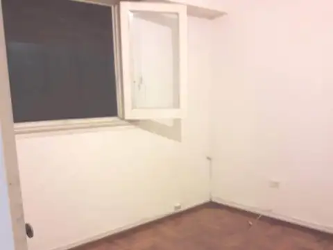 EXCELENTE CHALET LOTE PROPIO, 4 AMB CON GARAGE Y PATIO