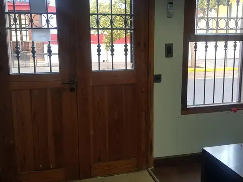 Oficina 3 ambientes con 1 baño
