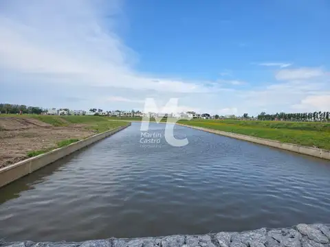 Terreno en Venta de 833,0 m2