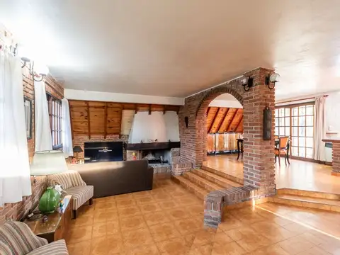 Casa en Venta con 1 cochera