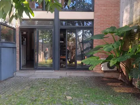 Brandsen 700