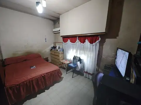 Casa 5 ambientes con 1 baño