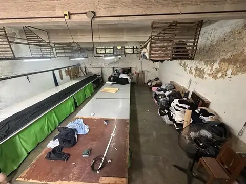 Local, galpón, planta baja y primer piso