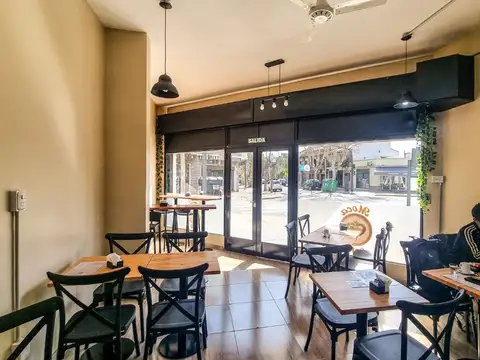 LOCAL EN VENTA EN VILLA LUGANO EN ESQUINA