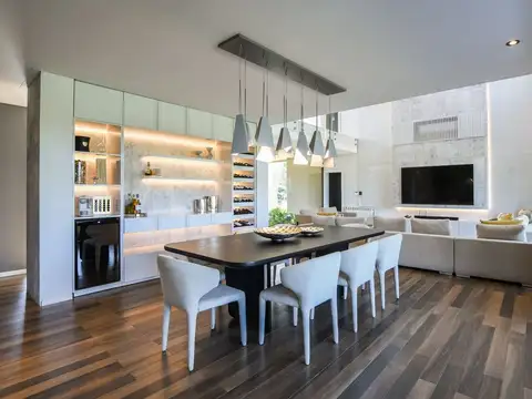 Casa 5 ambientes con 5 baños