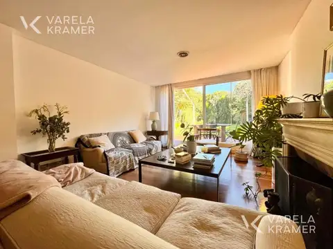 Casa 5 ambientes con 4 baños