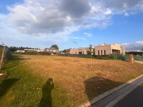 Monet Barrio Cerrado