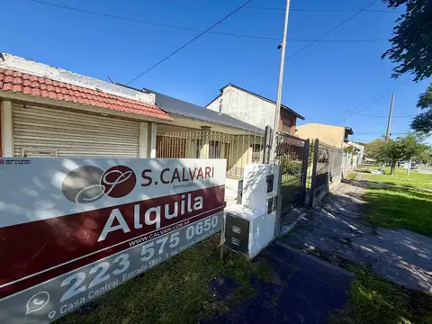 Local en Alquiler en Constitucion, $ 400.000