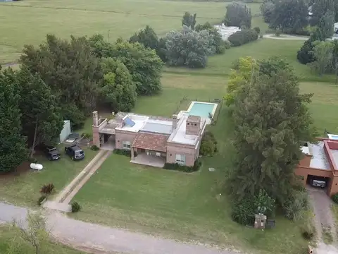 Hermosa Casa de campo en Venta en Barrio Santa Catalina