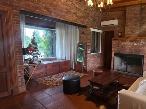 Hermosa Casa de campo en Venta en Barrio Santa Catalina