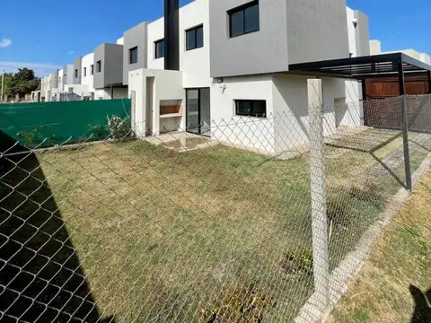 Casa en Alquiler en Inaudi, $ 2.000.000