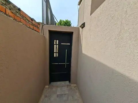 Alquiler de Dúplex de 2 dormitorios con patio y parrillero
