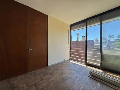 General Leandro Gomez 1600