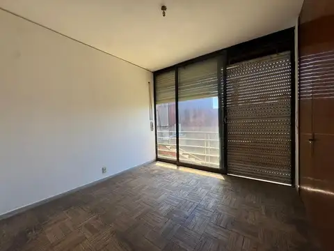 General Leandro Gomez 1600