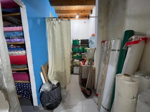 DOS LOCALES + UN DEPARTAMENTO 4 AMBIENTES