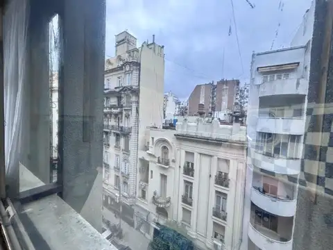 Uruguay 1000, Piso 5