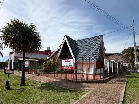 CHALET 3 AMBIENTES EN VENTA - MORON
