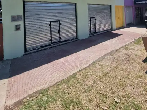 Local en Alquiler en Villa de Mayo, $ 380.000