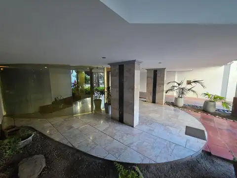 Departamento en Venta con 2 cocheras