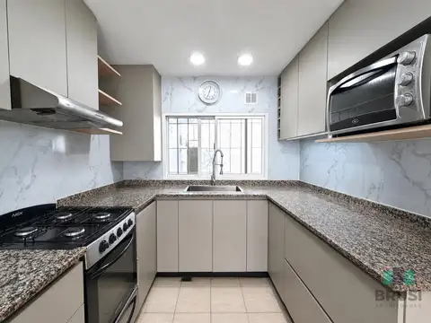 Casa en Venta en Temperley, USD 155.000
