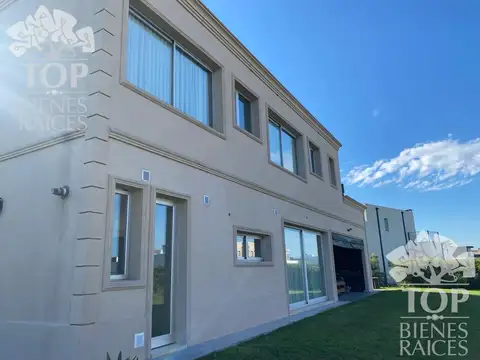 Casa-Alquiler Anual-Bario Haras Santa María Escobar