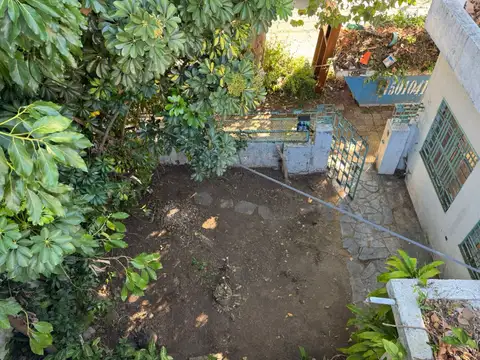 CASA ARECICLAR TOTALMENTE SOBRE LOTE DE 100 M2