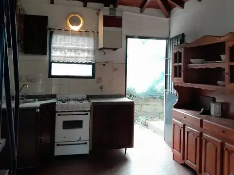 Casa 3 ambientes con 2 baños