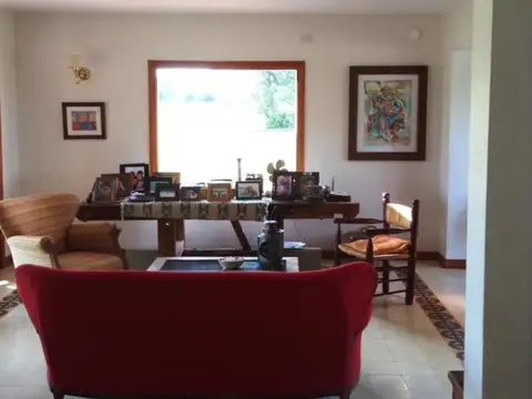 Chacra de categoría en Areco con autosuficiencia ENERGETICA