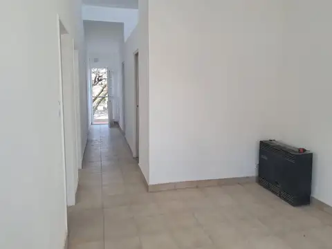 Depto Tipo Casa en Alquiler de 3 dormitorios